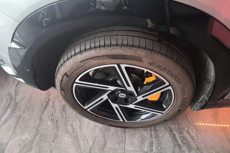Used Xiaomi Auto YU7 2025 Ultra-Long Range Rear-Wheel Drive Version Exterior 5