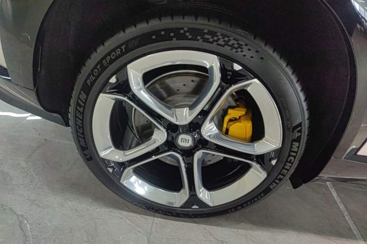 Used Xiaomi Auto YU7 2025 Ultra-Long Range High-Performance All-Wheel-Drive Max Edition Exterior 5