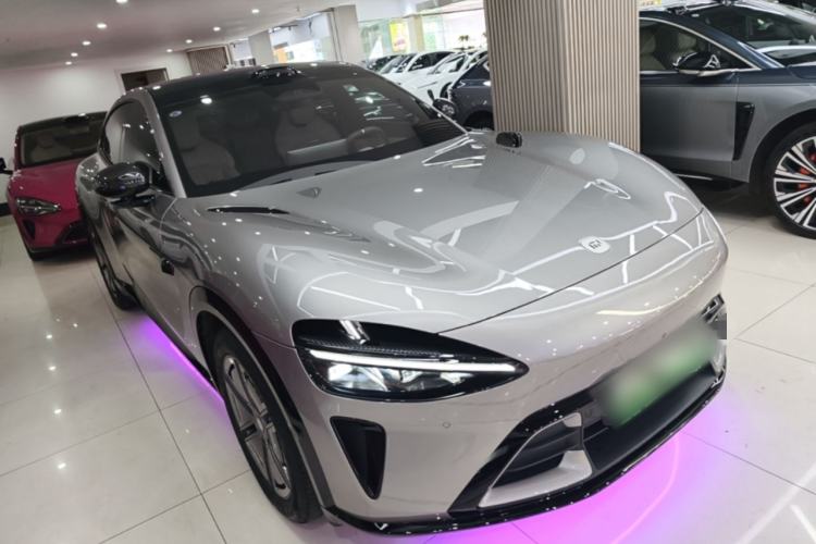 Used Xiaomi Auto YU7 2025 Ultra-Long Range High-Performance All-Wheel-Drive Max Edition Front Right 45 Deg
