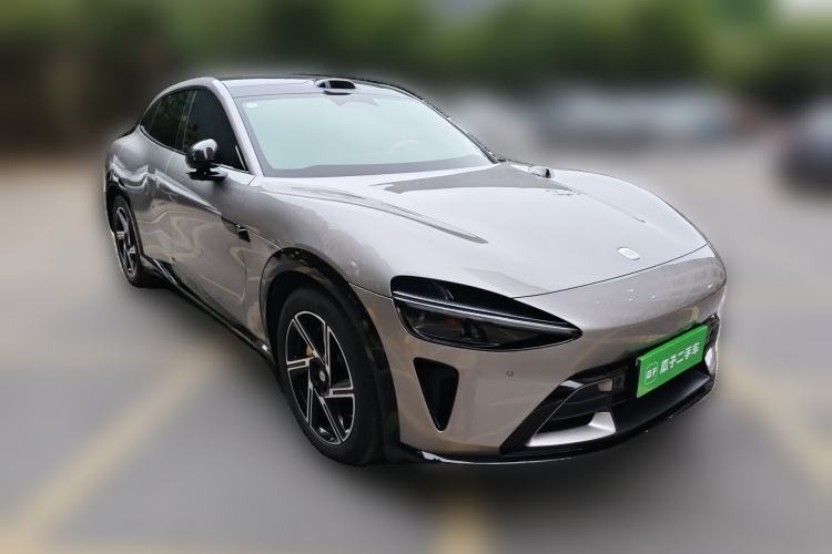 Used Xiaomi Auto YU7 2025 Ultra-Long Range High-Performance All-Wheel-Drive Max Edition Front Right 45 Deg