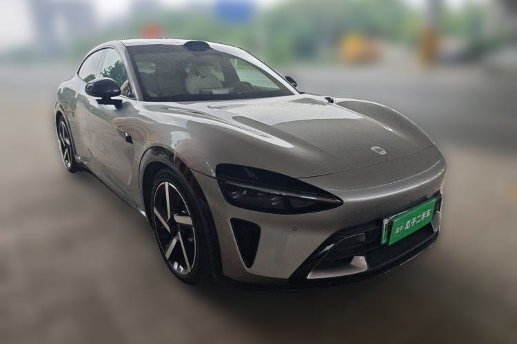Used Xiaomi Auto YU7 2025 Ultra-Long Range High-Performance All-Wheel-Drive Max Edition Front Right 45 Deg