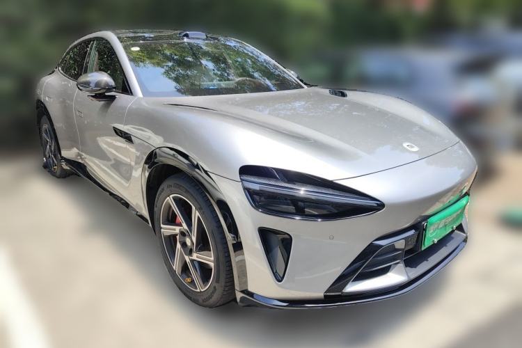 Used Xiaomi Auto YU7 2025 Ultra-Long Range High-Performance All-Wheel-Drive Max Edition Front Right 45 Deg
