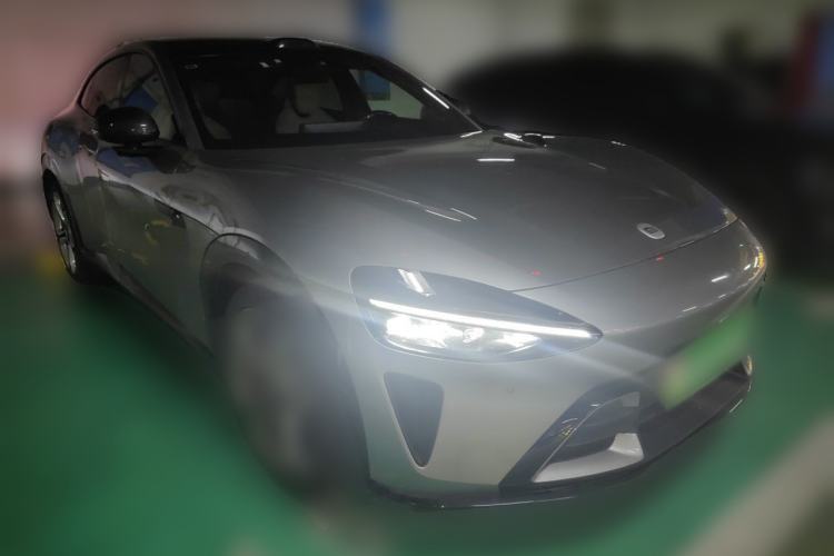Used Xiaomi Auto YU7 2025 Ultra-Long Range High-Performance All-Wheel-Drive Max Edition Front Right 45 Deg