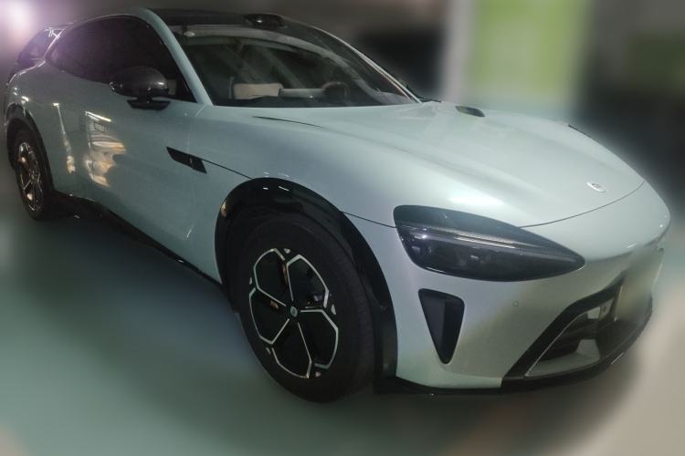 Used Xiaomi Auto YU7 2025 Ultra-Long Range High-Performance All-Wheel-Drive Max Edition Front Right 45 Deg