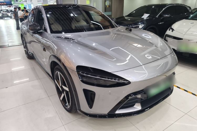 Used Xiaomi Auto YU7 2025 Ultra-Long Range High-Performance All-Wheel-Drive Max Edition Front Right 45 Deg