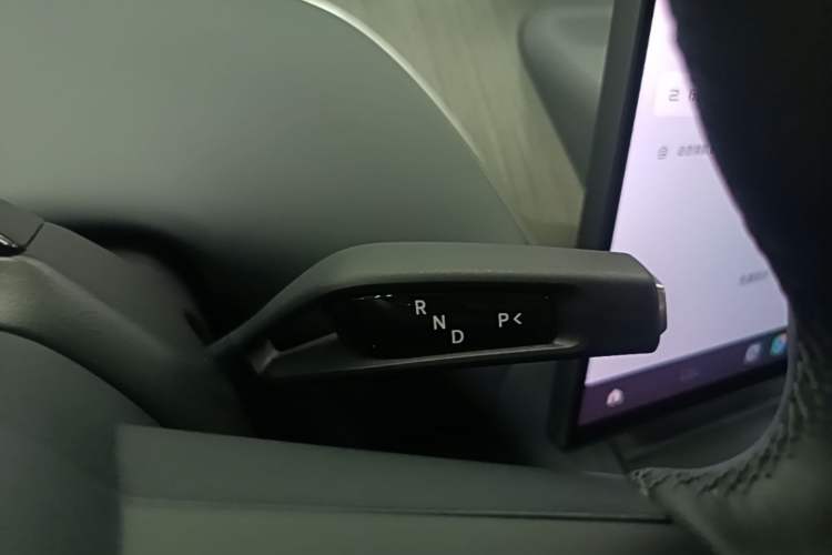 Used Xiaomi Auto YU7 2025 Ultra-Long Range All-Wheel Drive Pro Version Gear Lever