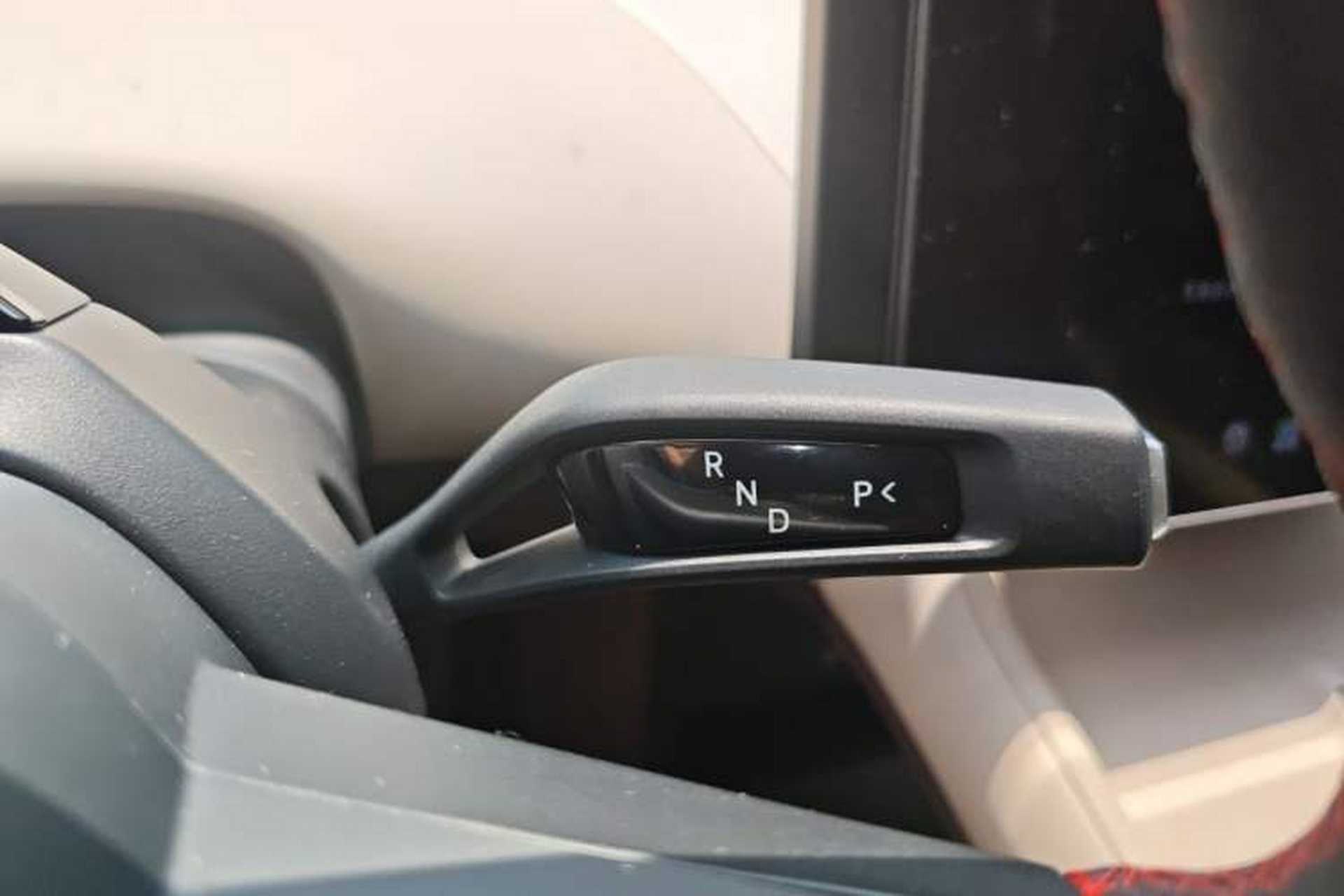 Used Xiaomi Auto YU7 2025 Ultra-Long Range High-Performance All-Wheel-Drive Max Edition Gear Lever