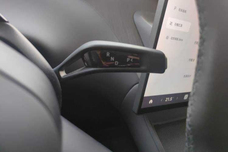 Used Xiaomi Auto YU7 2025 Ultra-Long Range Rear-Wheel Drive Version Gear Lever