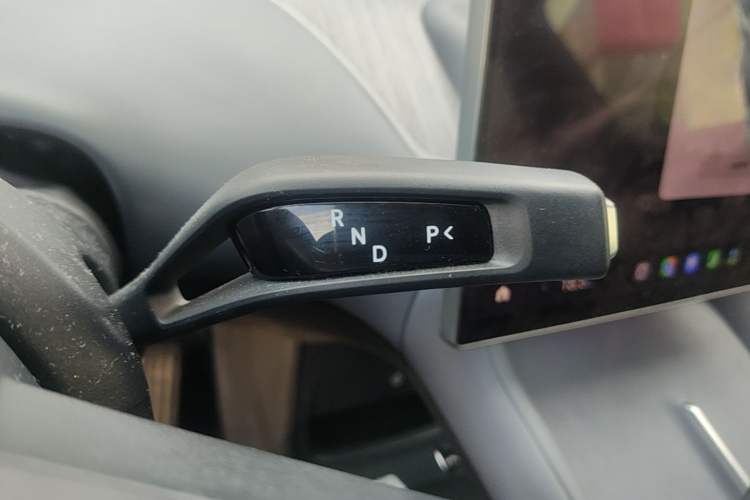 Used Xiaomi Auto YU7 2025 Ultra-Long Range Rear-Wheel Drive Version Gear Lever