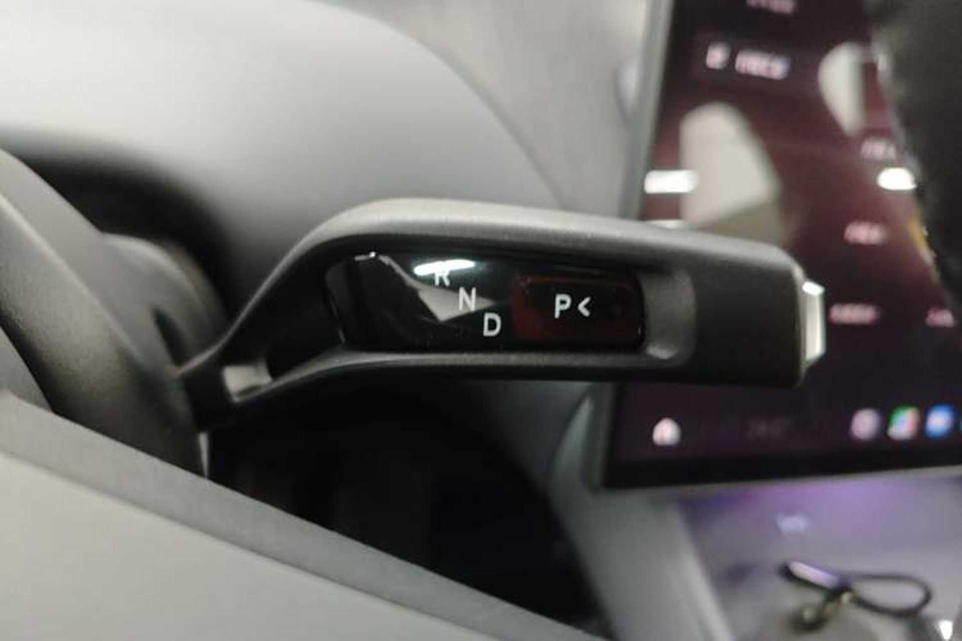 Used Xiaomi Auto YU7 2025 Ultra-Long Range Rear-Wheel Drive Version Gear Lever
