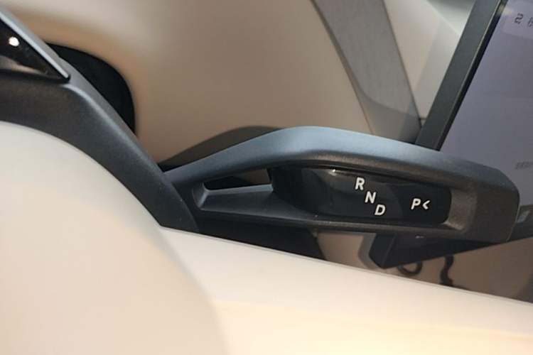 Used Xiaomi Auto YU7 2025 Ultra-Long Range All-Wheel Drive Pro Version Gear Lever