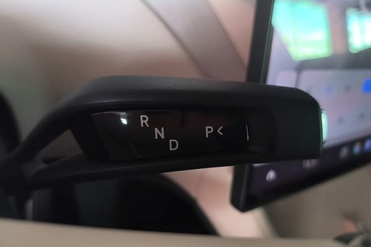 Used Xiaomi Auto YU7 2025 Ultra-Long Range All-Wheel Drive Pro Version Gear Lever