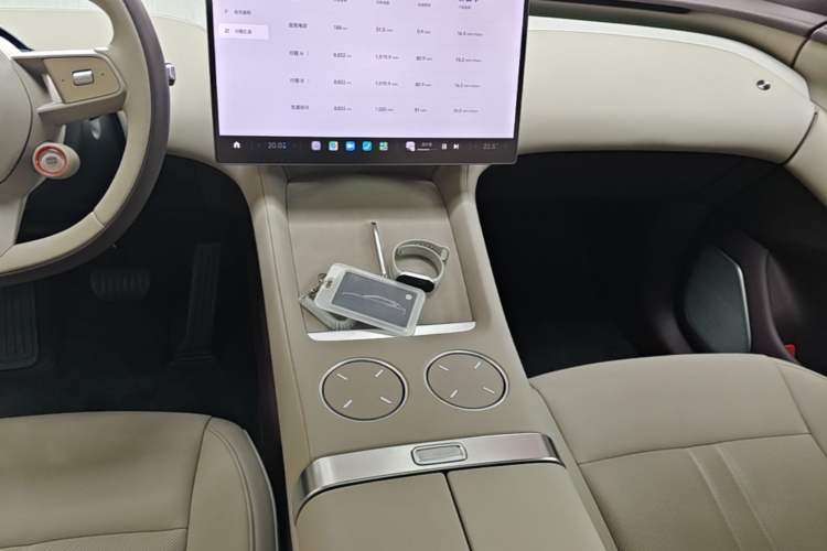 Used Xiaomi Auto YU7 2025 Ultra-Long Range All-Wheel Drive Pro Version Gear Lever