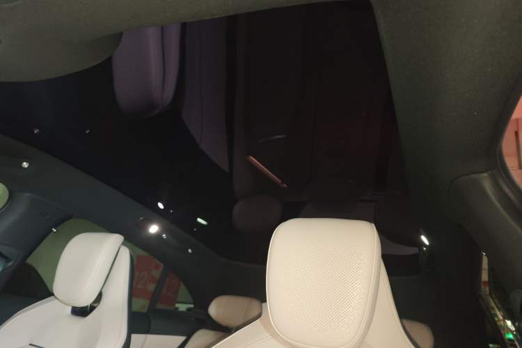 Used Xiaomi Auto YU7 2025 Ultra-Long Range All-Wheel Drive Pro Version Headliner