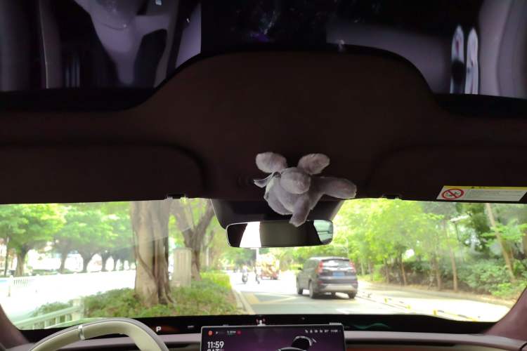 Used Xiaomi Auto YU7 2025 Ultra-Long Range High-Performance All-Wheel-Drive Max Edition Headliner