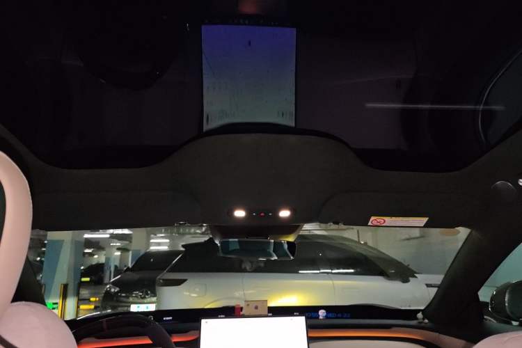 Used Xiaomi Auto YU7 2025 Ultra-Long Range High-Performance All-Wheel-Drive Max Edition Headliner