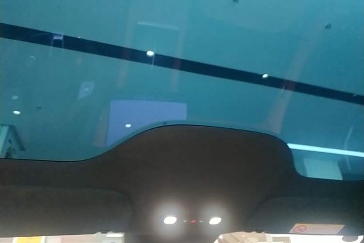 Used Xiaomi Auto YU7 2025 Ultra-Long Range High-Performance All-Wheel-Drive Max Edition Headliner
