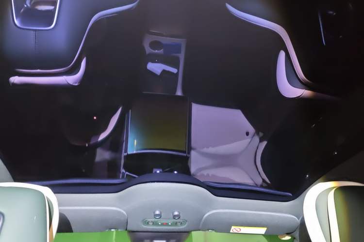 Used Xiaomi Auto YU7 2025 Ultra-Long Range All-Wheel Drive Pro Version
