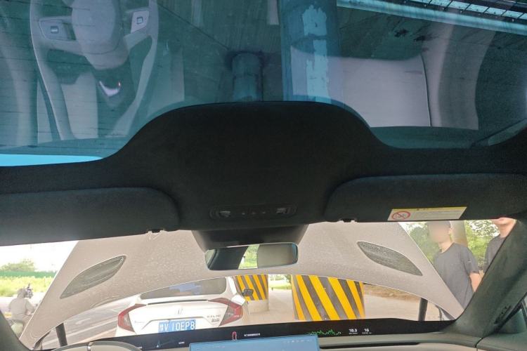 Used Xiaomi Auto YU7 2025 Ultra-Long Range High-Performance All-Wheel-Drive Max Edition Headliner