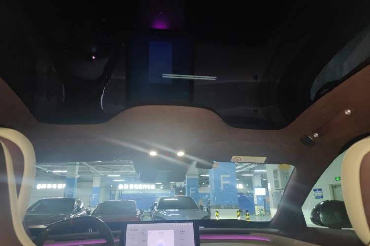 Used Xiaomi Auto YU7 2025 Ultra-Long Range High-Performance All-Wheel-Drive Max Edition Headliner
