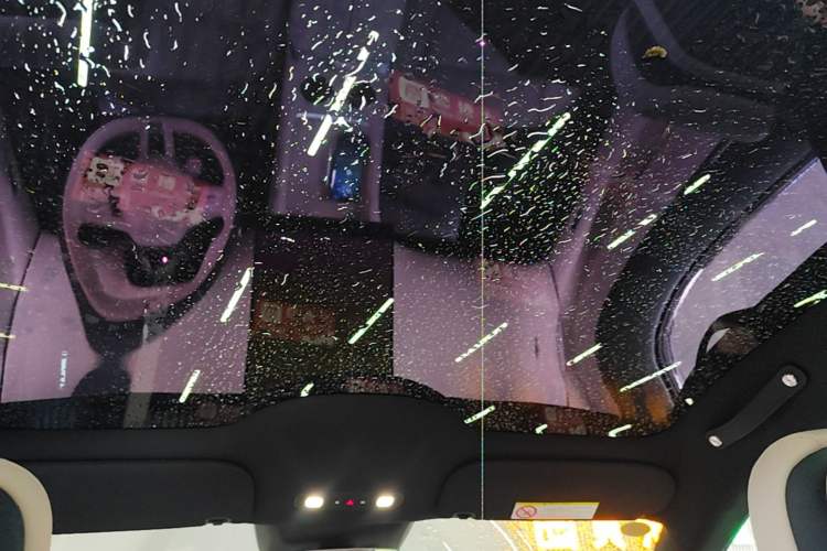 Used Xiaomi Auto YU7 2025 Ultra-Long Range All-Wheel Drive Pro Version Headliner