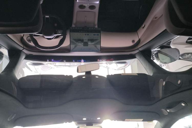 Used Xiaomi Auto YU7 2025 Ultra-Long Range High-Performance All-Wheel-Drive Max Edition Headliner