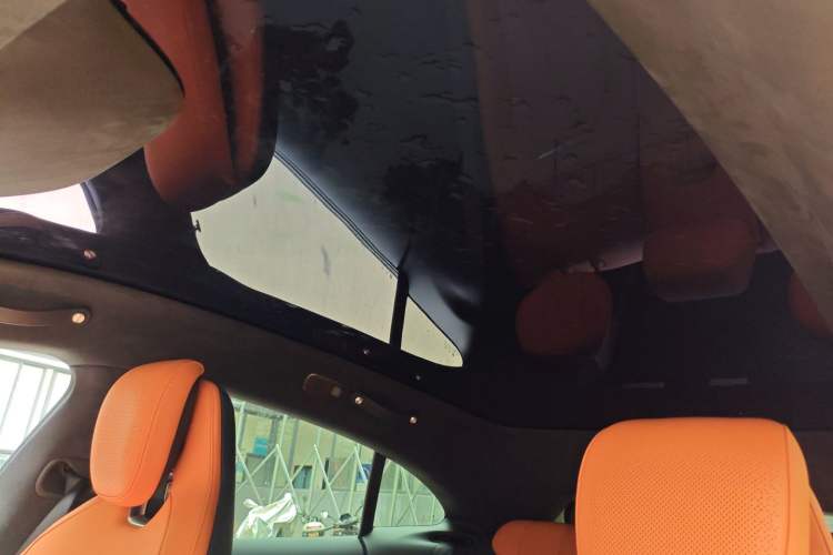 Used Xiaomi Auto YU7 2025 Ultra-Long Range High-Performance All-Wheel-Drive Max Edition Headliner