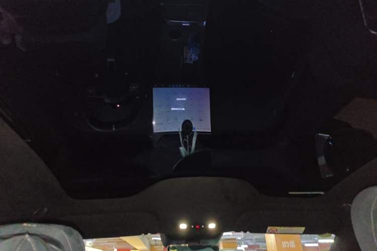 Used Xiaomi Auto YU7 2025 Ultra-Long Range High-Performance All-Wheel-Drive Max Edition Headliner