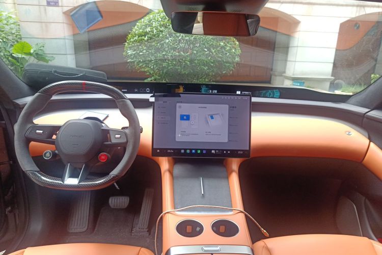 Used Xiaomi Auto YU7 2025 Ultra-Long Range High-Performance All-Wheel-Drive Max Edition Headliner