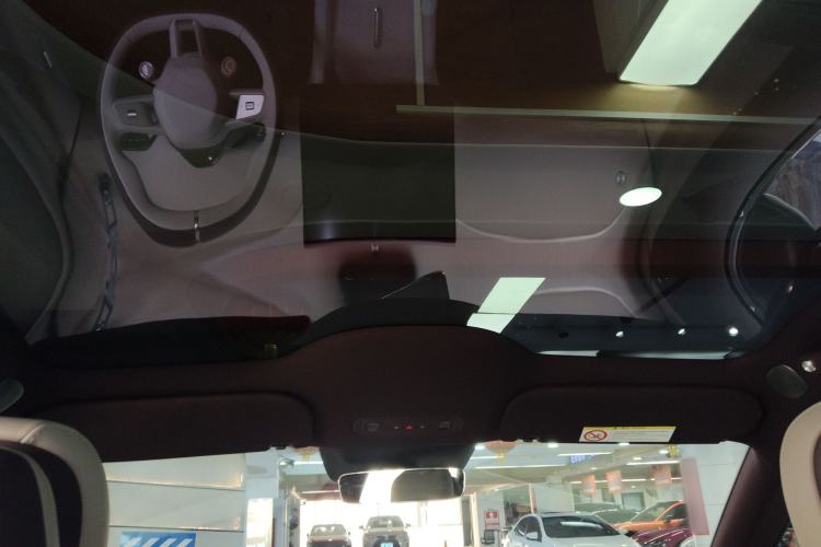 Used Xiaomi Auto YU7 2025 Ultra-Long Range All-Wheel Drive Pro Version Headliner