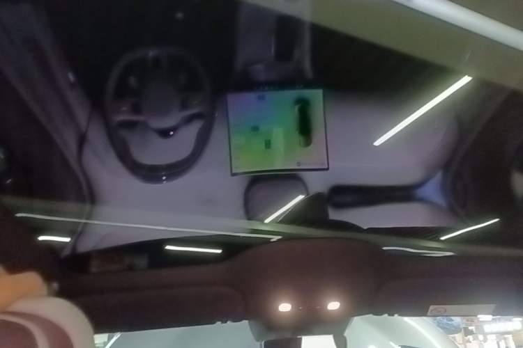 Used Xiaomi Auto YU7 2025 Ultra-Long Range All-Wheel Drive Pro Version Headliner