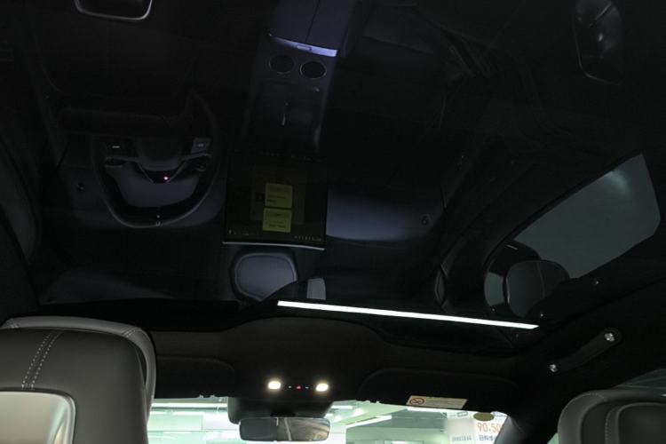 Used Xiaomi Auto YU7 2025 Ultra-Long Range All-Wheel Drive Pro Version Headliner