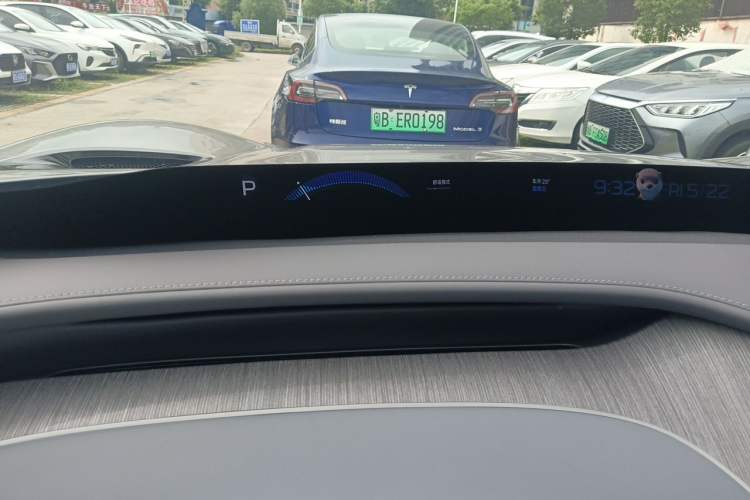 Used Xiaomi Auto YU7 2025 Ultra-Long Range High-Performance All-Wheel-Drive Max Edition Instrument Cluster