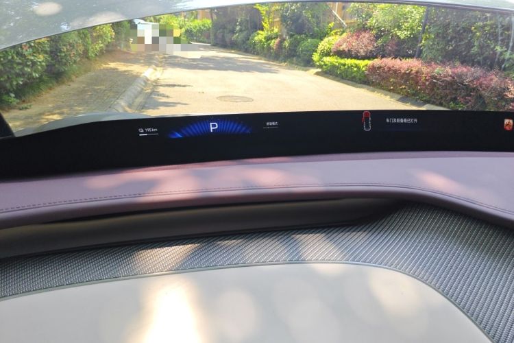 Used Xiaomi Auto YU7 2025 Ultra-Long Range High-Performance All-Wheel-Drive Max Edition Instrument Cluster