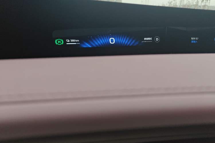 Used Xiaomi Auto YU7 2025 Ultra-Long Range High-Performance All-Wheel-Drive Max Edition Instrument Cluster