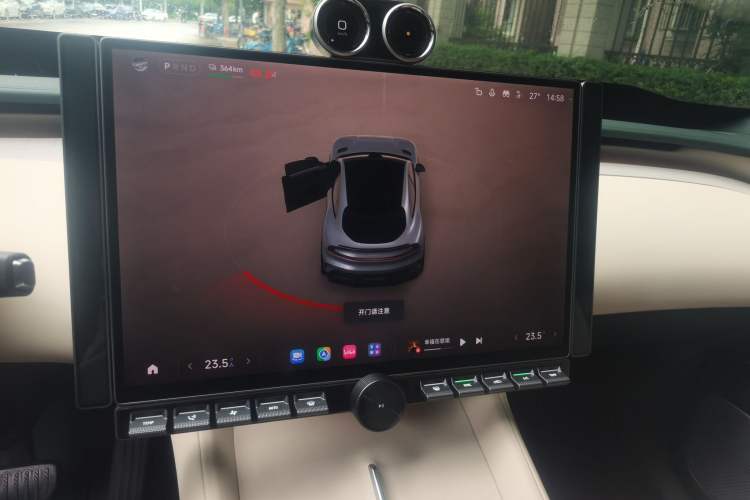 Used Xiaomi Auto YU7 2025 Ultra-Long Range High-Performance All-Wheel-Drive Max Edition Instrument Cluster