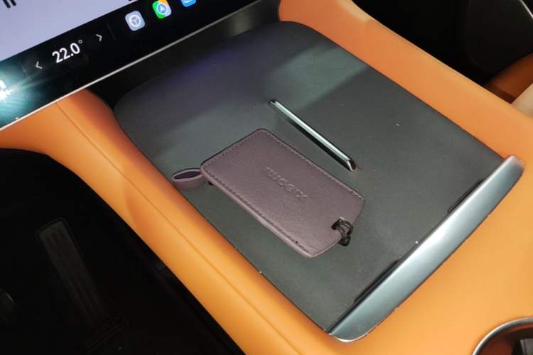 Used Xiaomi Auto YU7 2025 Ultra-Long Range High-Performance All-Wheel-Drive Max Edition Interior 1