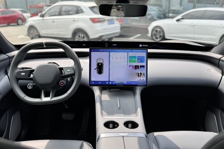 Used Xiaomi Auto YU7 2025 Ultra-Long Range Rear-Wheel Drive Version Interior 1