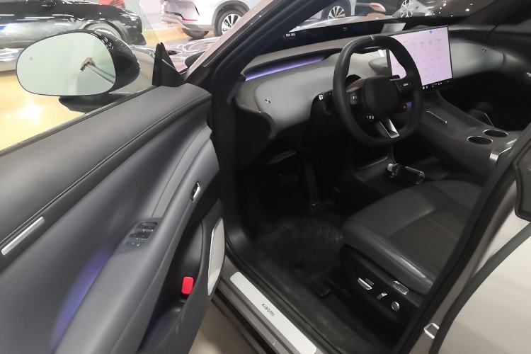 Used Xiaomi Auto YU7 2025 Ultra-Long Range Rear-Wheel Drive Version Interior 2