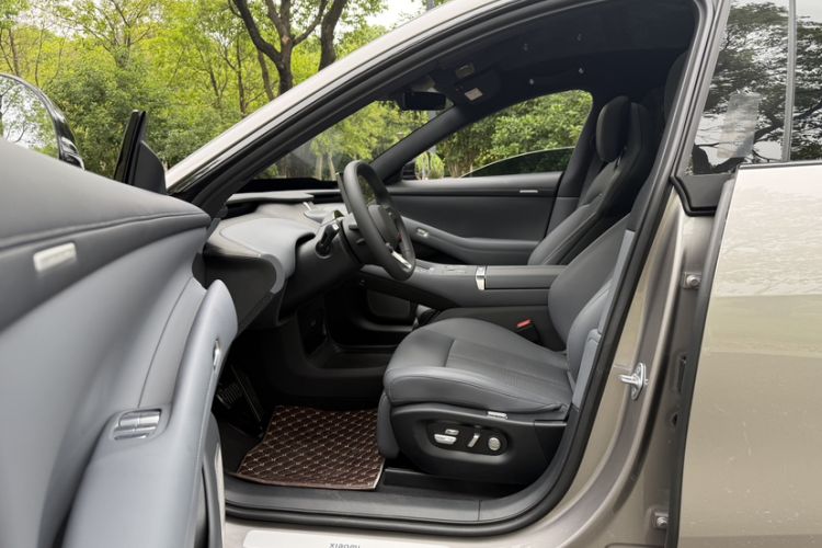 Used Xiaomi Auto YU7 2025 Ultra-Long Range All-Wheel Drive Pro Version Interior 2