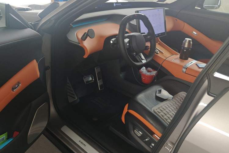 Used Xiaomi Auto YU7 2025 Ultra-Long Range All-Wheel Drive Pro Version Interior 3