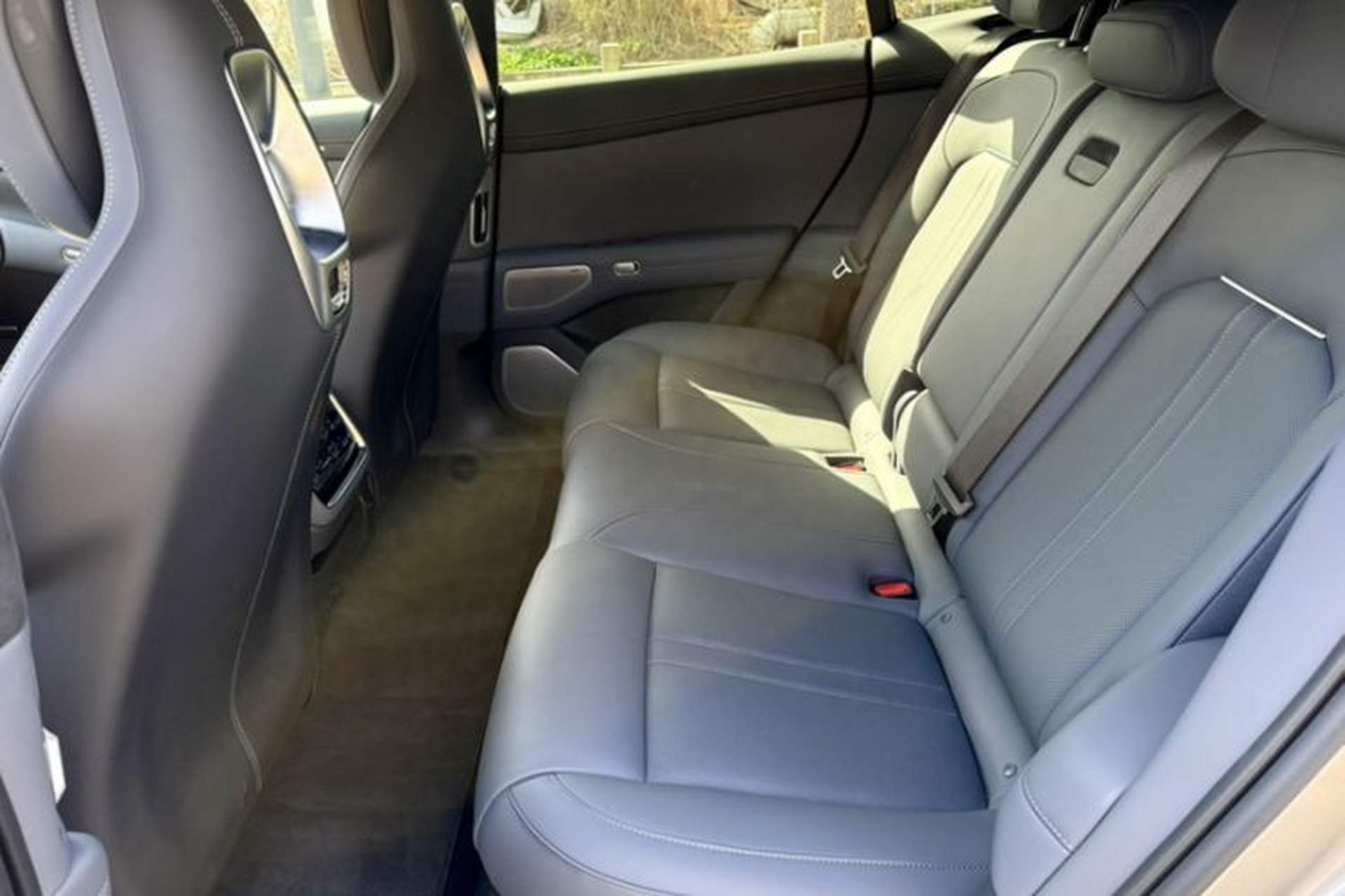Used Xiaomi Auto YU7 2025 Ultra-Long Range High-Performance All-Wheel-Drive Max Edition Interior 3