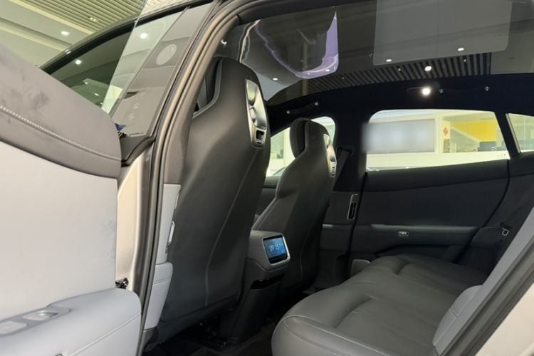 Used Xiaomi Auto YU7 2025 Ultra-Long Range Rear-Wheel Drive Version Interior 3