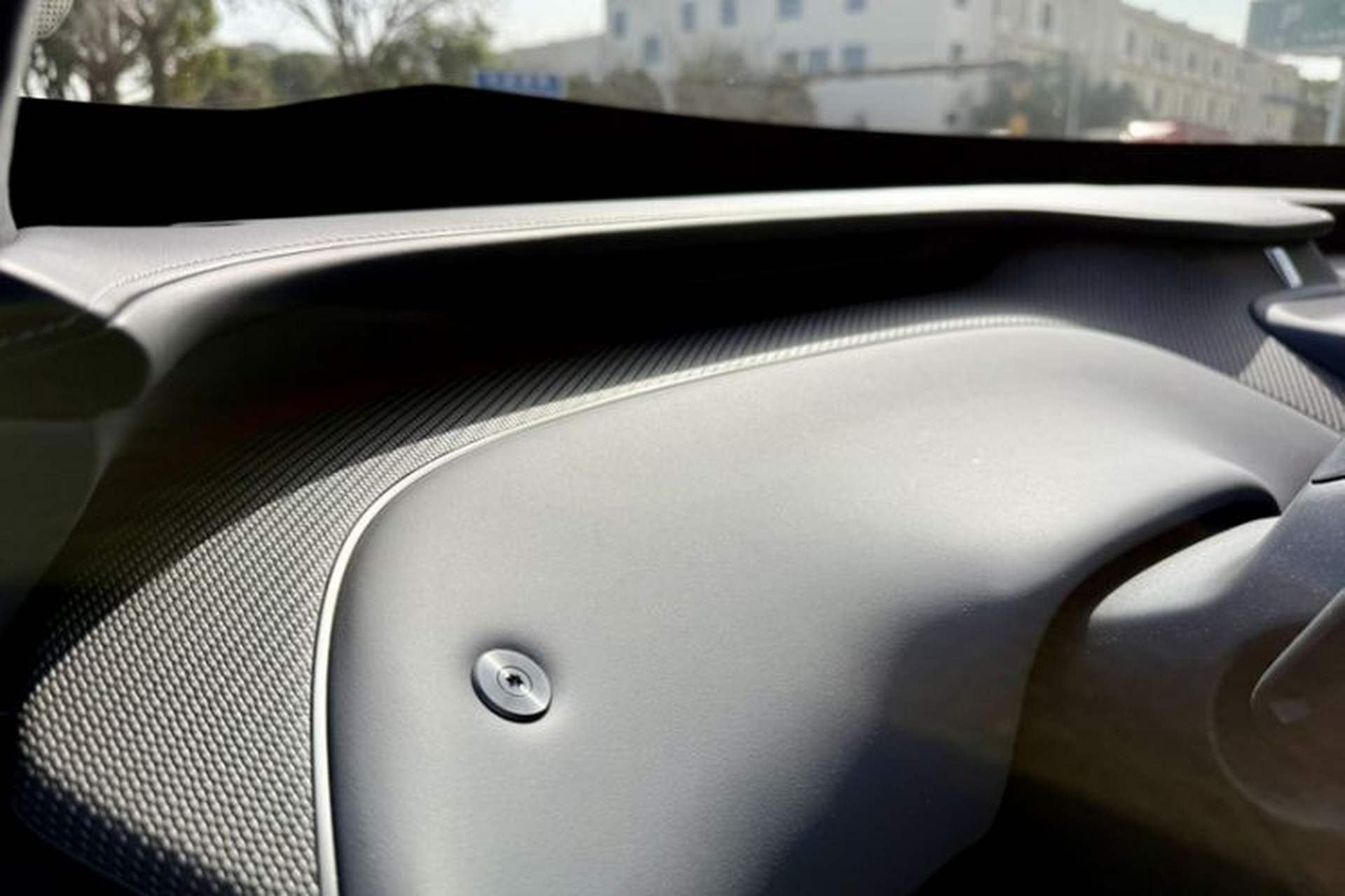 Used Xiaomi Auto YU7 2025 Ultra-Long Range High-Performance All-Wheel-Drive Max Edition Interior 4