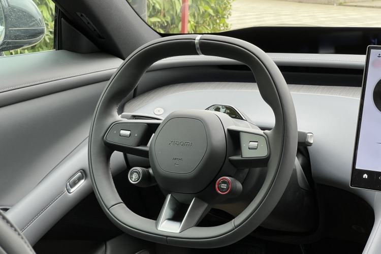 Used Xiaomi Auto YU7 2025 Ultra-Long Range Rear-Wheel Drive Version Interior 4