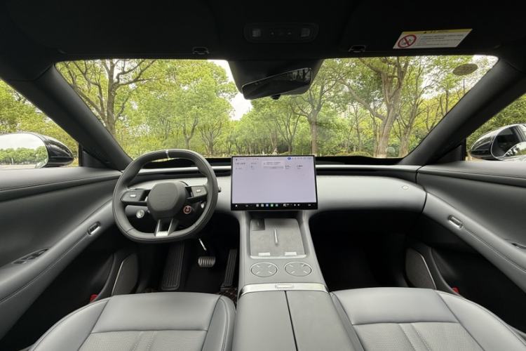 Used Xiaomi Auto YU7 2025 Ultra-Long Range All-Wheel Drive Pro Version Interior 5
