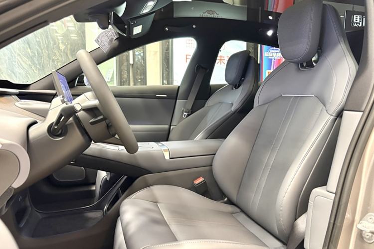 Used Xiaomi Auto YU7 2025 Ultra-Long Range Rear-Wheel Drive Version Interior 6