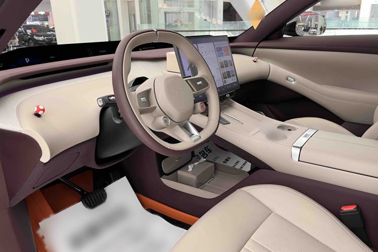 Used Xiaomi Auto YU7 2025 Ultra-Long Range Rear-Wheel Drive Version Interior 7