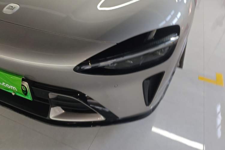 Used Xiaomi Auto YU7 2025 Ultra-Long Range High-Performance All-Wheel-Drive Max Edition Left Front Headlight