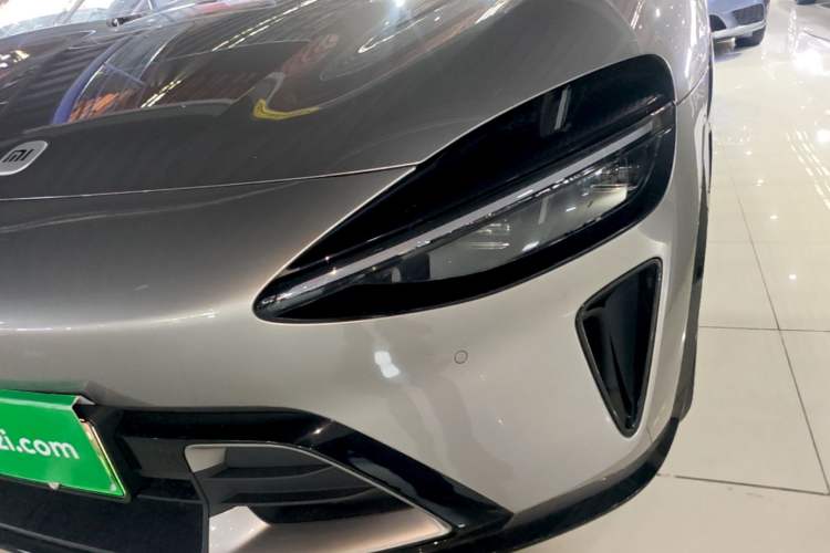 Used Xiaomi Auto YU7 2025 Ultra-Long Range High-Performance All-Wheel-Drive Max Edition Left Front Headlight
